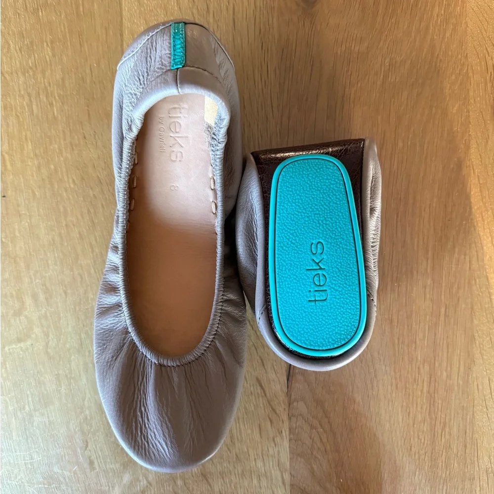 NWOT~Tieks Foldable Ballet Flats - Picture 6 of 6